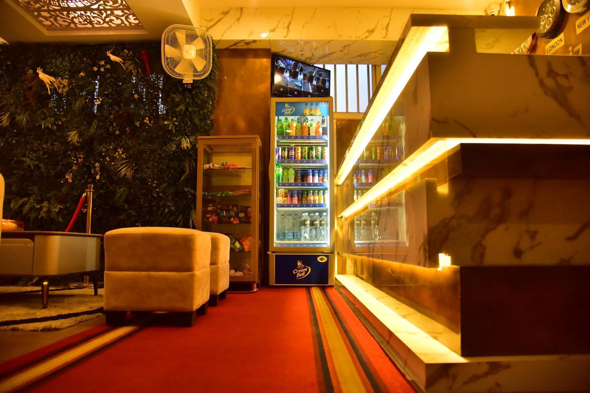 Meadows Inn Майсур Экстерьер фото