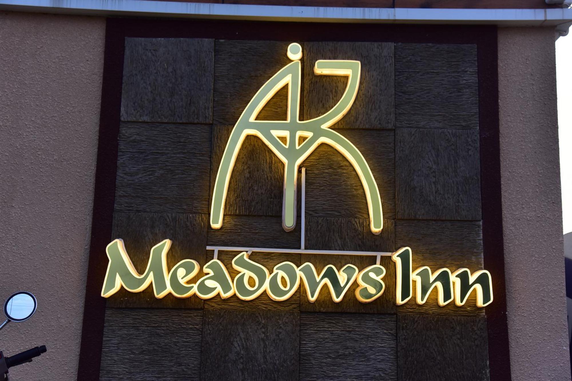 Meadows Inn Майсур Экстерьер фото